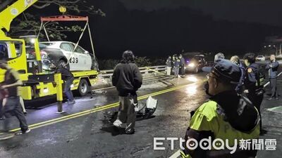 現場畫面曝！台東醉漢開走警車　台9線逃30KM…撞爆自小客釀3傷