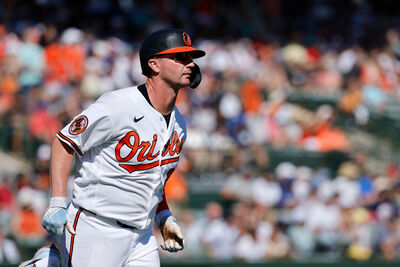 第3打席就炸裂！　阿隆索春訓首轟助金鶯完封洋基