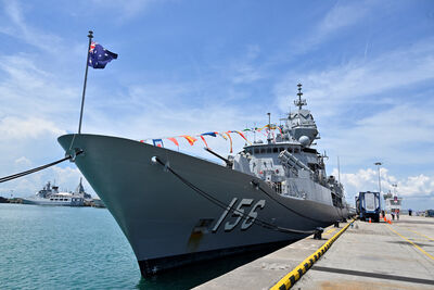 澳洲軍艦連2日通過台海　共軍跟監警戒