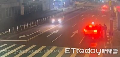 雙煞畫面曝！基隆小黃運將載客到北市　3萬現金、車子都被劫