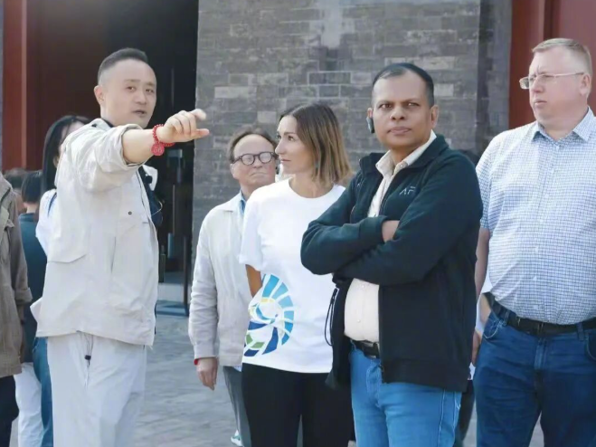 外國旅客過年塞滿北京!「小語種導遊」需求提升…日薪漲至11K