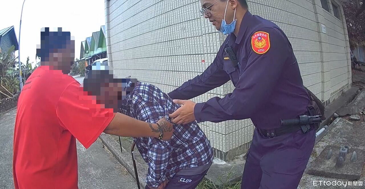 53歲男散步突暈倒「躺派出所前」 大武警即刻救援送醫