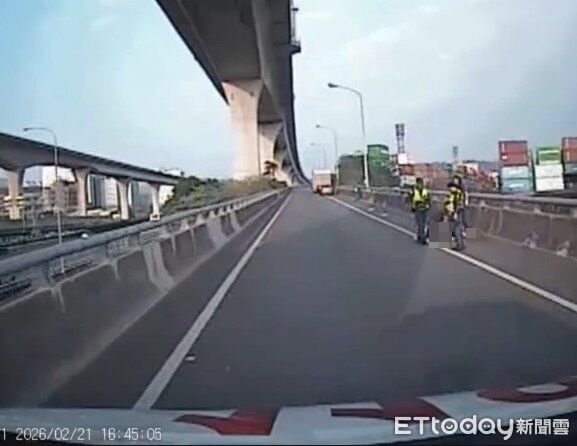 快訊/五楊高架驚魂!35歲男突失控「我要下車」翻護欄墜落身亡