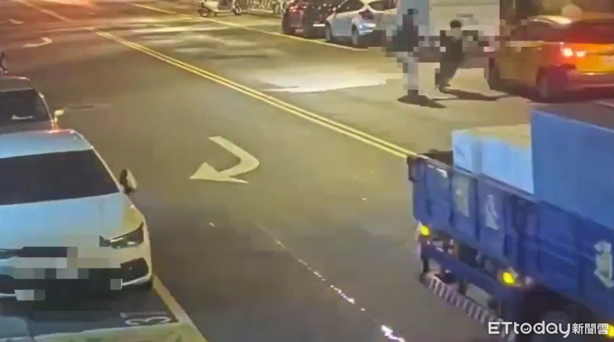 快訊/北市清晨傳搶案!計程車遭劫匪「整輛開走」 警鎖定2嫌