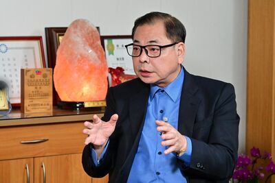 蔡蔭棠作品萬里歸鄉展出　陳見賢：文化為本推動藝術科技城