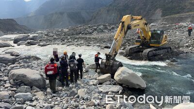 快訊／南橫瓦筏哈橋傳車禍！男撞護欄噴飛「墜12米山谷」命危
