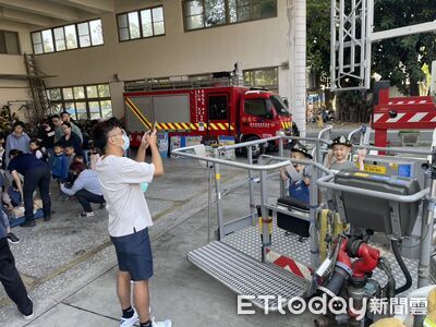 南市五大守護安全「馬」上動起來　烈火小英雄體驗救援