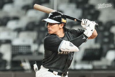 中華隊2比7遭韓職培證英雄痛擊　張峻瑋飆155火球全場最快