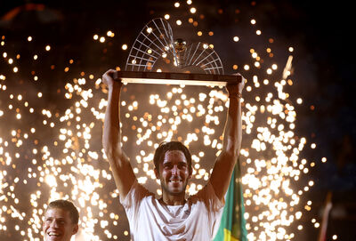 單日兩戰逆轉封王！　艾切維里里約公開賽圓夢摘生涯首冠