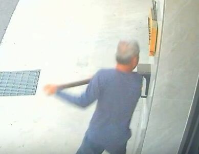 彰化惡鄰糾纏7個月！持棍砸門毆父　苦主無奈：當壞人比較好？