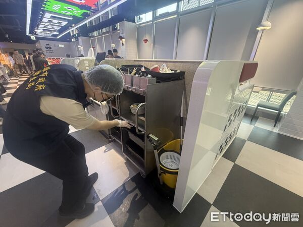 ▲▼衛生局今日前往店家稽查，業者坦承影片內容屬實。（圖／記者許宥孺翻攝）