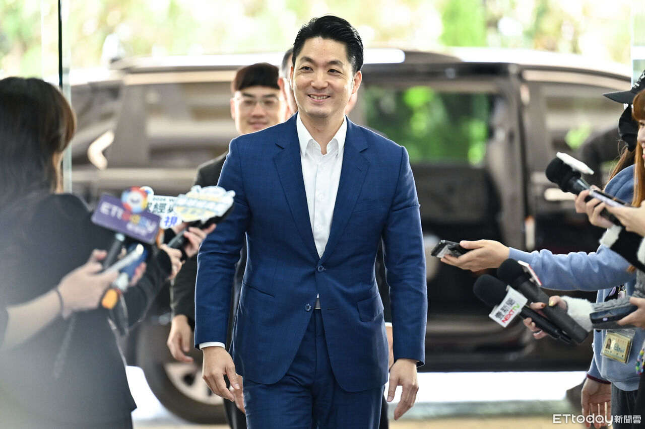 蔣萬安宣布家有12歲以下童 爸媽日減1小時工時、工資市府補8成