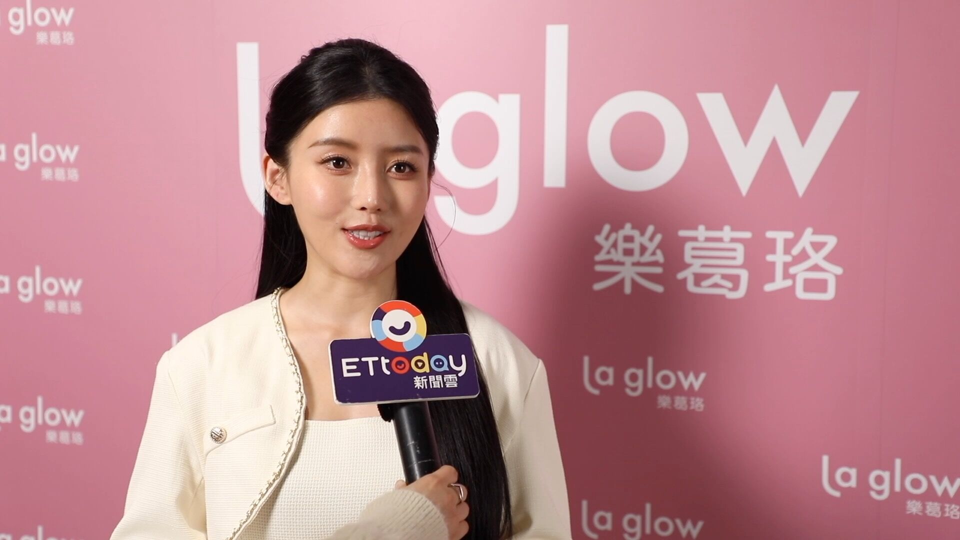 ▲▼La glow天鵝頸緻霜。（圖／記者劉亮亨攝）