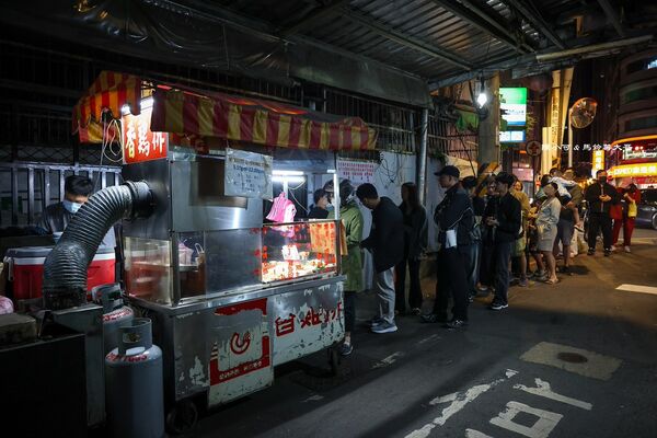 ▲▼樂華夜市無名雞排。（圖／部落客陳小可的吃喝玩樂授權提供）