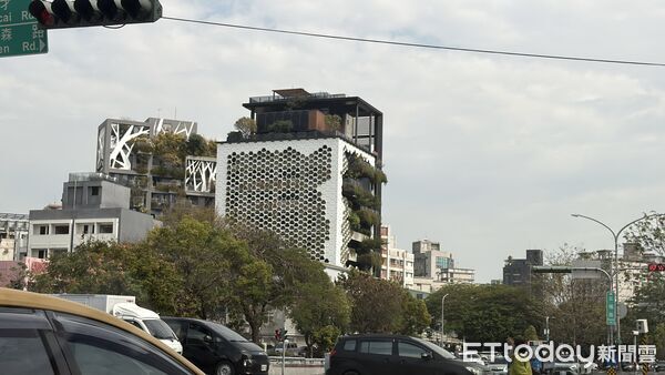 ▲▼ 台中,老屋交易,麗晨建設,土地買賣,智慧建築,營造黑馬,五權路,丰二三            。（圖／記者陳筱惠攝）