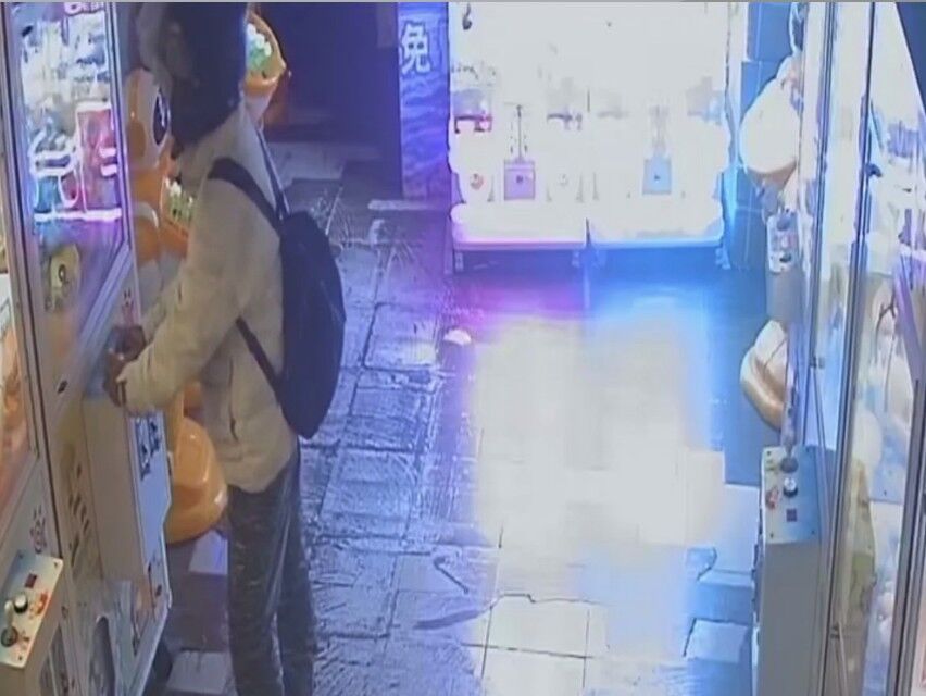 彰化娃娃機遭洗劫!竊賊新竹偷車一路南下 拿「公版鑰匙」開箱