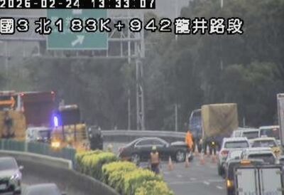 快訊／國3北上龍井段「小客車追撞緩撞車」！占2車道　車流回堵1km