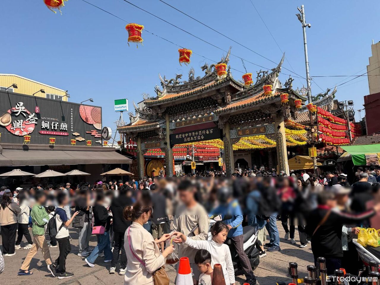 年吸2200萬人「輾壓全台」鹿港老街穩坐人氣王 228恐複製貼上