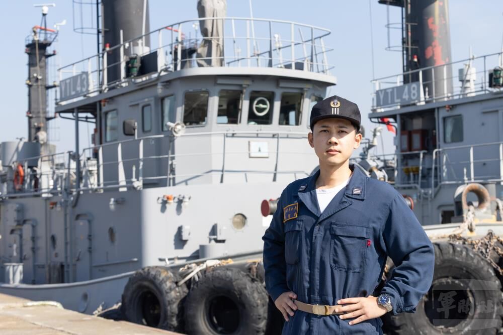 軍港的無聲守護者 「左營港務隊」確保艦艇進出航安