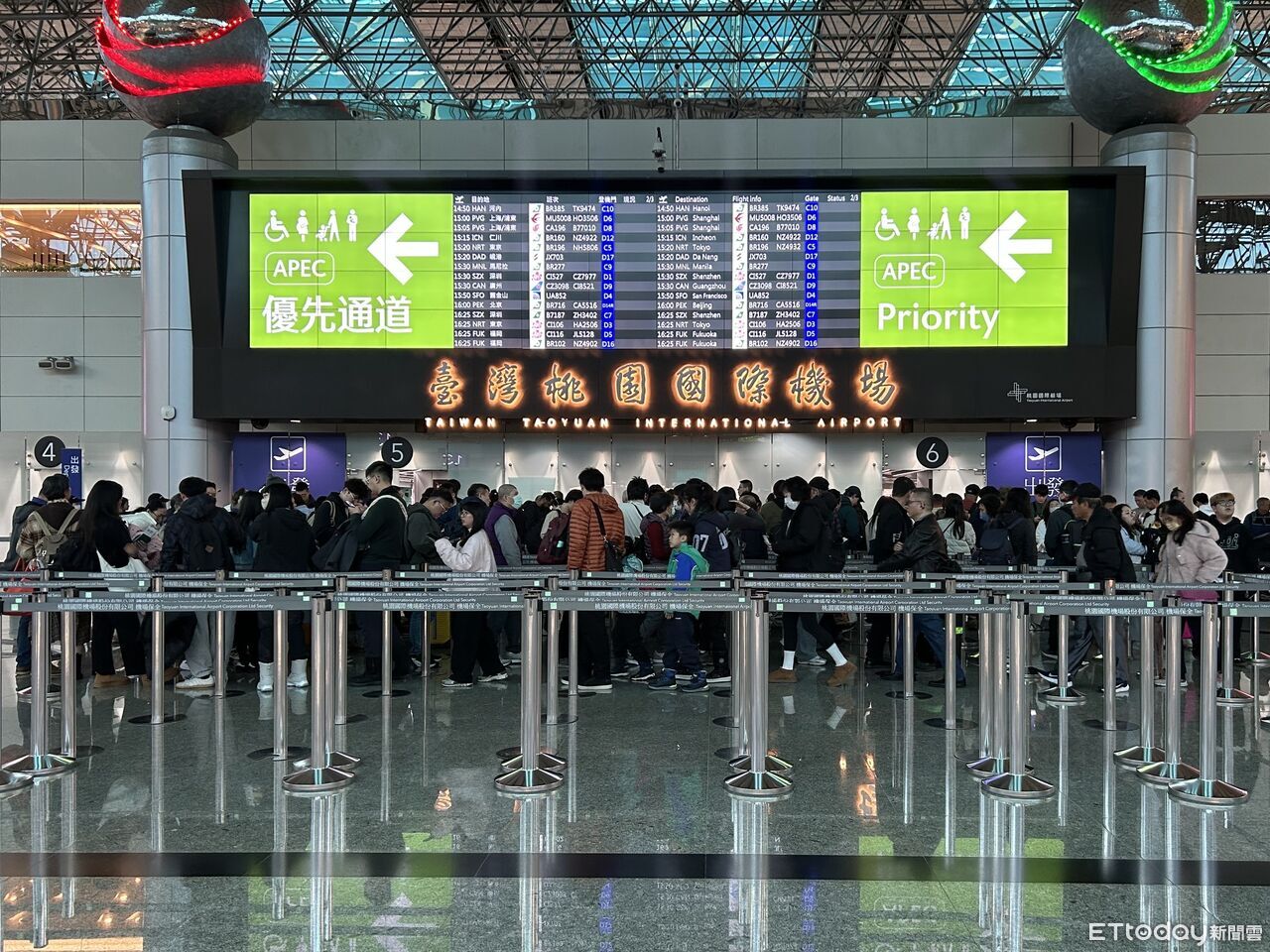 桃機估228連假「日均運量14.7萬人次」 籲旅客提前3小時抵達