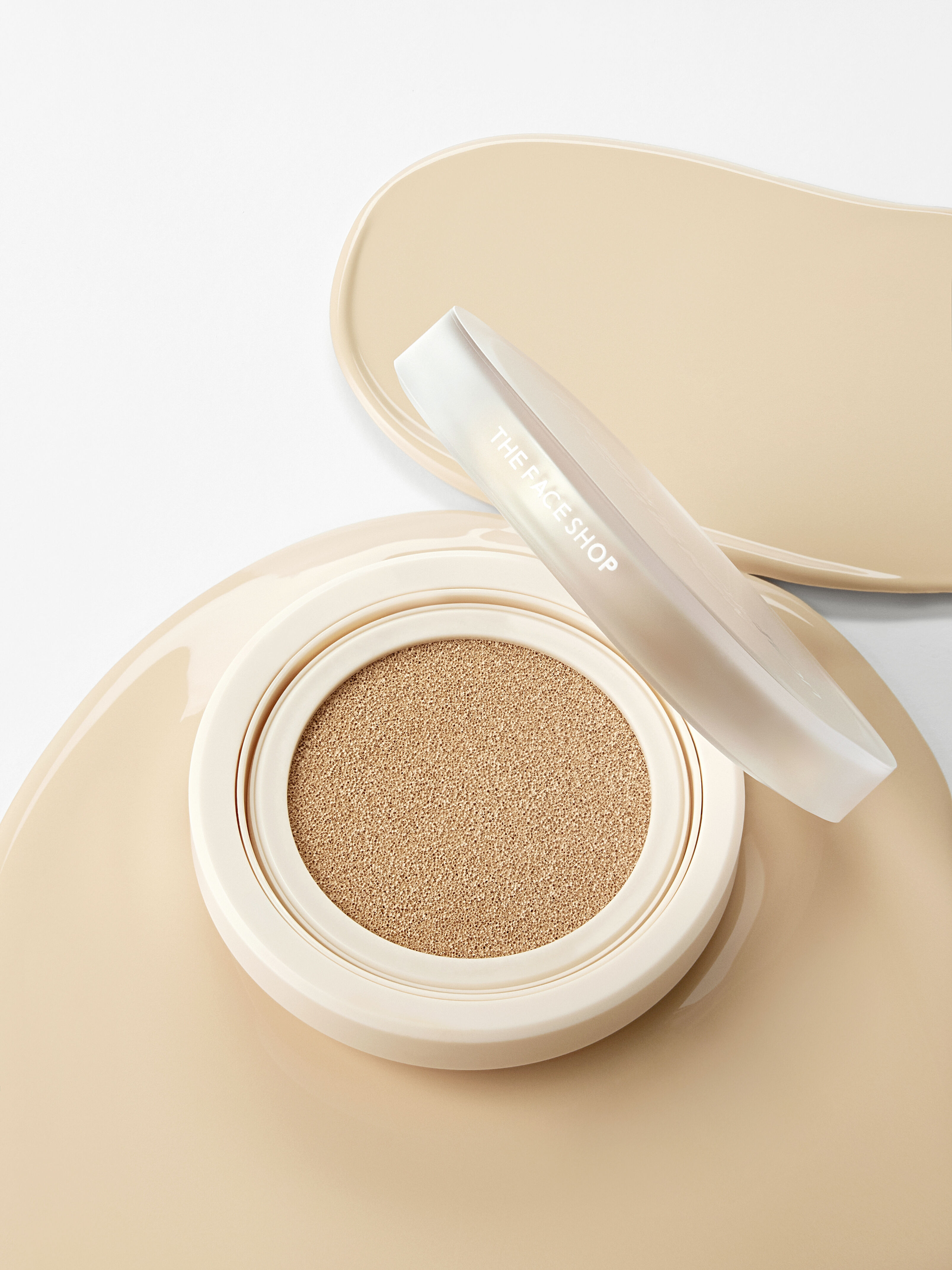 ▲▼氣墊粉餅。（圖／品牌提供）