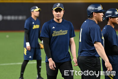 宋晟睿：猜猜今天什麼日子 ？笑稱一周年了！