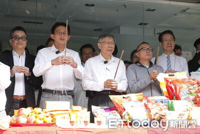 黃國昌選到底？　柯文哲重申「照規則」：民調、合作模式一包處理