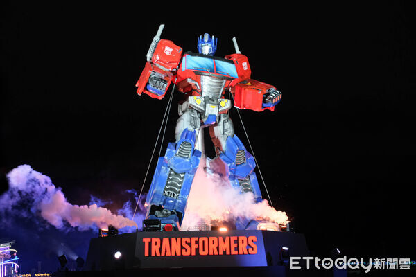 ▲2026台北燈節今（25日）點燈花博展區,2026台北燈節。（圖／記者彭懷玉攝）