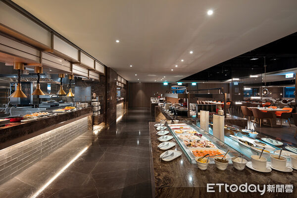 ▲台北新板希爾頓酒店悅．市集全日自助餐廳。（圖／台北新板希爾頓酒店提供）