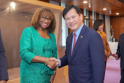 歡送聖文森駐台大使柏安卓 林佳龍:為台聖邦誼注入穩健力量