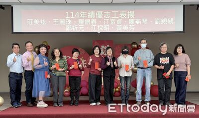 台東縣稅務局新春團拜　表揚績優網路申報地政士及稅務志工