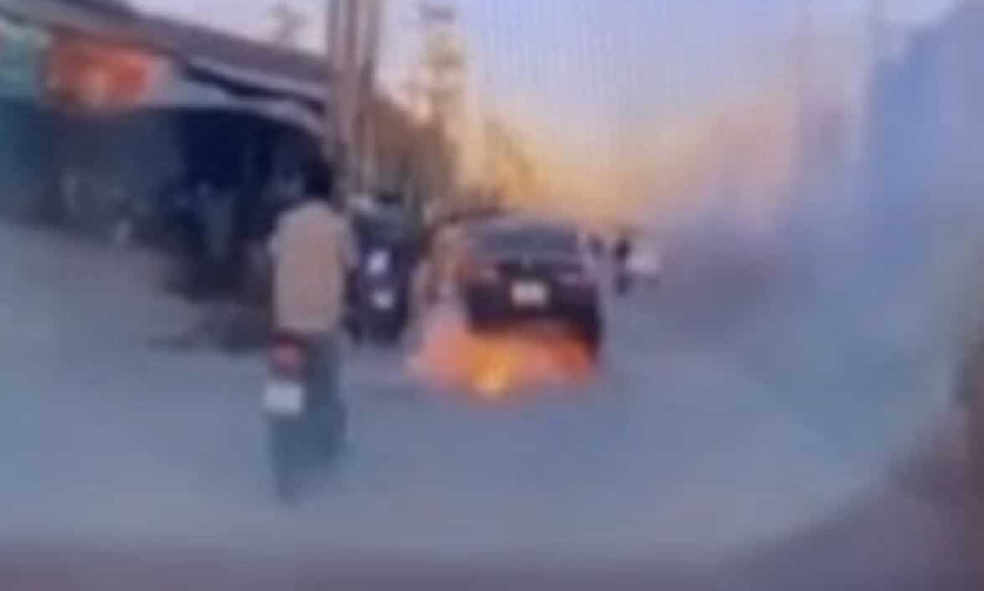 ▲▼老公出軌！正宮看YT「自製炸彈」藏小三車底。（圖／翻攝自KhaoSod）