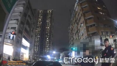 台中鬧區深夜驚傳鬥毆！欠45萬賭債不還　男慘遭5人球棒痛毆