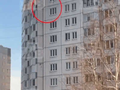 男嬰「懸掛10F窗邊」墜落畫面曝光　路人外套接住救他一命