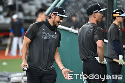  林家正「後方偷襲」驚喜敘舊！好奇費仔的「秘密武器」