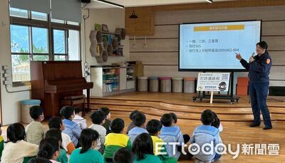 學生法治與自我保護加強　關山警開學首周進校園