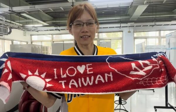 ▲彰化全拓工業董事長豪擲千萬招待員工前進東京看經典賽。（圖／民眾提供 翻攝自全拓工業臉書 ）