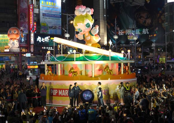 ▲「2026台北燈節」西門展區昨（26日）晚正式點燈 。（圖／觀傳局提供）