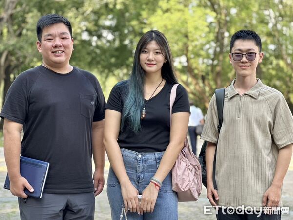 ▲暨大特輔班去年上路，左起專案助理員厲志光、張同學與尹同學。（圖／國立暨南國際大學提供，下同）