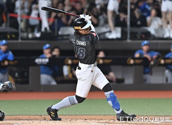 ▲2026台日交流賽，經典賽中華隊張育成。（圖／記者李毓康攝）