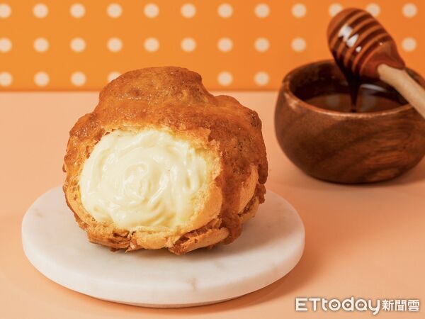 ▲▼beard papa&rsquo;s「統一布丁泡芙」、「焦糖蘋果泡芙」、「蜂蜜奶油派皮」。（圖／beard papa&rsquo;s提供）