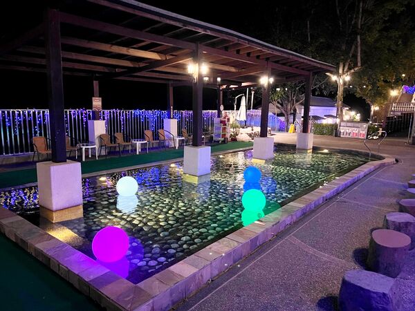 ▲統一渡假村谷關溫泉養生會館「夢饗餐車」一泊二食方案，和洋雙人房平日6,880元起。（圖／業者提供）