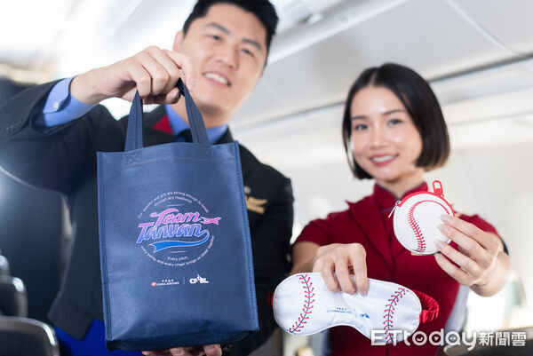 ▲▼中華隊搭華航包機出征經典賽，華航機艙滿滿Team Taiwan和棒球元素。（圖／華航提供）