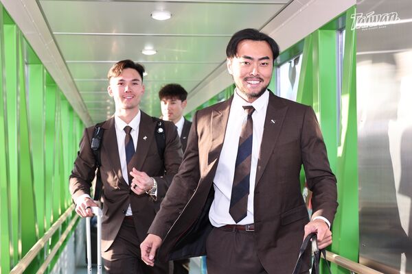 ▲▼中華隊抵達宮崎。（圖／中職提供）