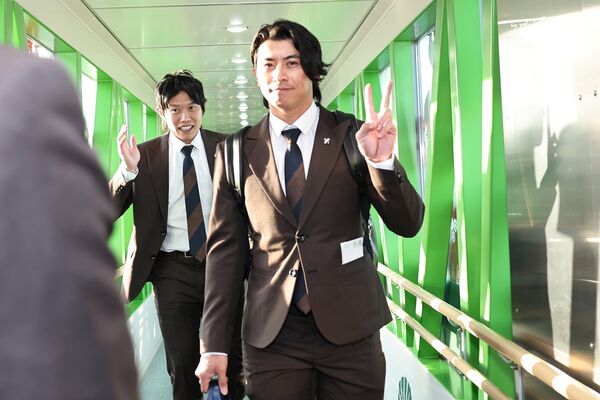 ▲▼中華隊抵達宮崎。（圖／中職提供）