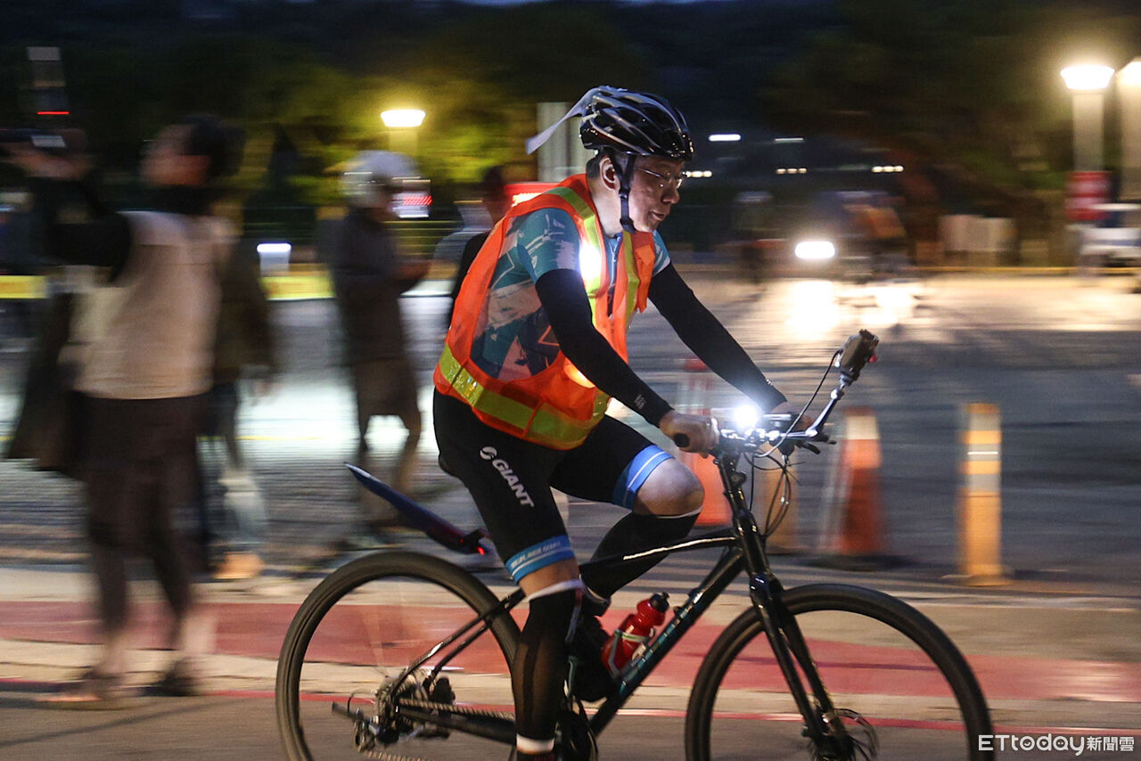 逆風也要踩下去! 柯文哲隔一年再戰一日北高笑稱「怕怕的」