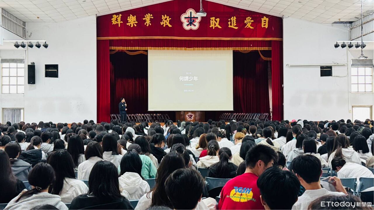 台東縣警察局少年隊走進台東女中 識詐反毒守護青春