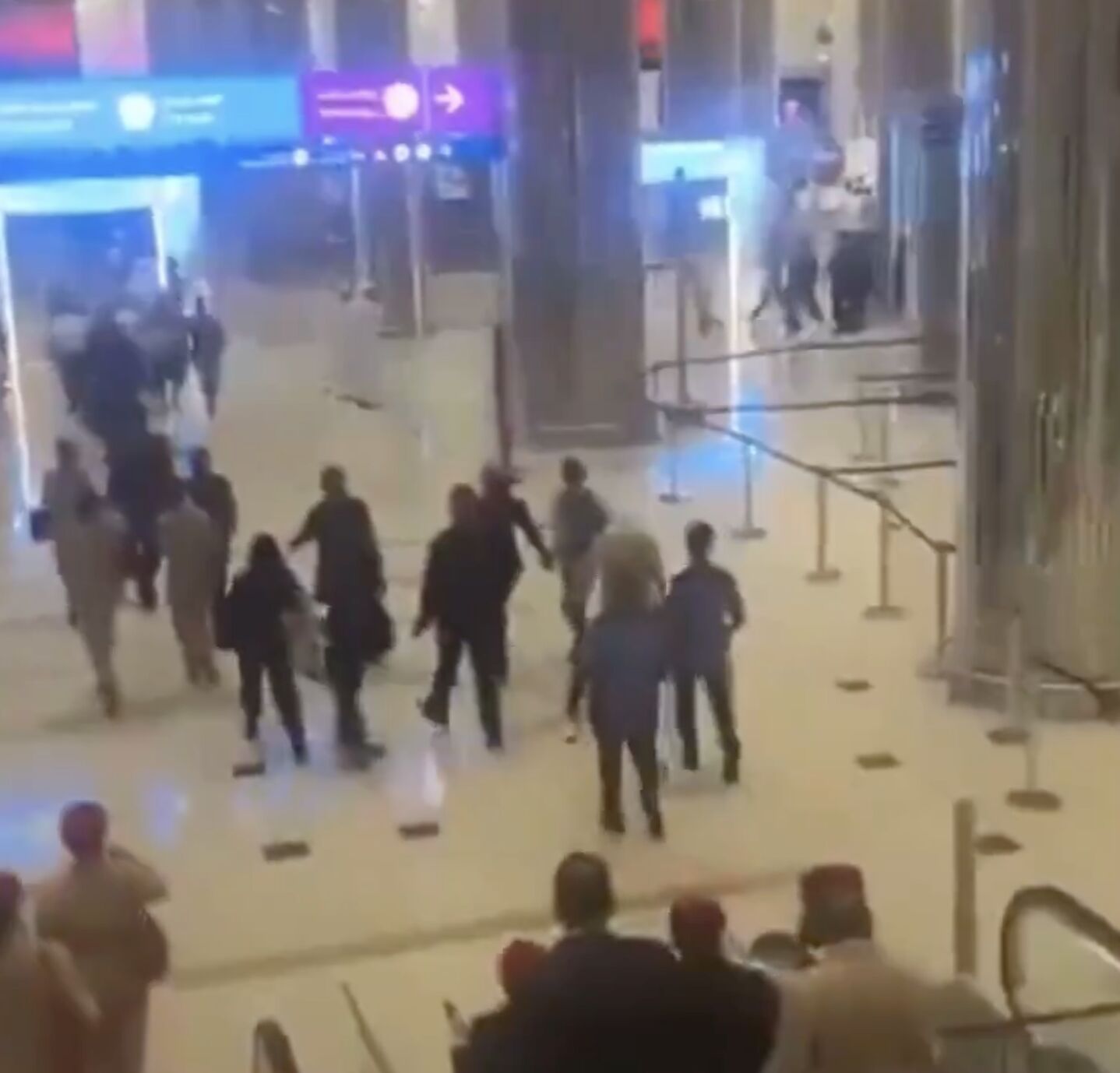 ����ȫ���æ����  �����ÿ;�������ӰƬ�ع�