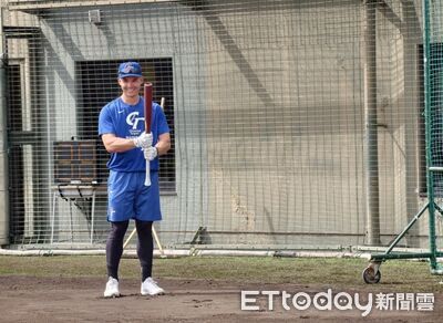 費爾柴德火力暖身官辦將亮相　李灝宇練打「斷棍」引騷動