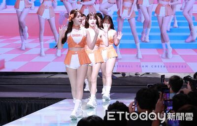 甜美升級酷辣風！UniGirls 2026新制服曝光　亞太首戰全員到齊